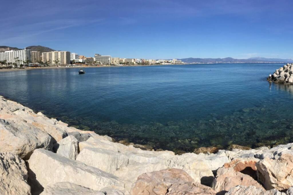 Carihuela Front Beach Торремолинос Экстерьер фото