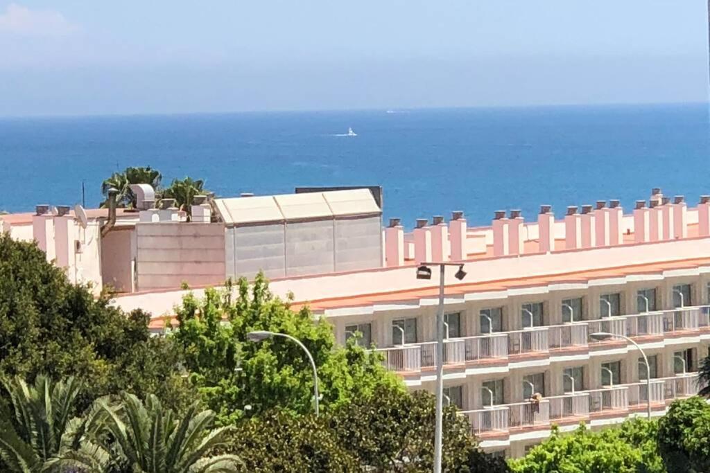 Carihuela Front Beach Торремолинос Экстерьер фото