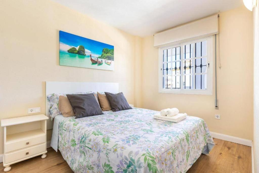 Carihuela Front Beach Торремолинос Экстерьер фото